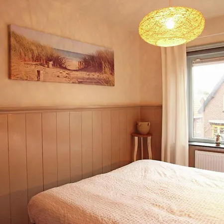 Holiday home Holiday Bij Neeltje *